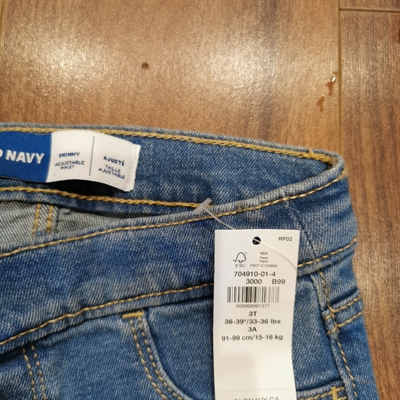 Bundle of 3 pants - 3T toddler girl - Picture 5 of 5